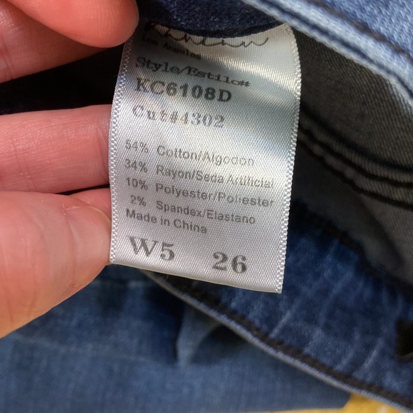 KANCAN 5/26 slant raw hem distressed jeans EUC - Picture 3 of 8